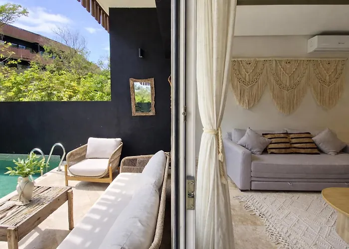 Private Pool With Access And Baby Crib - Zone